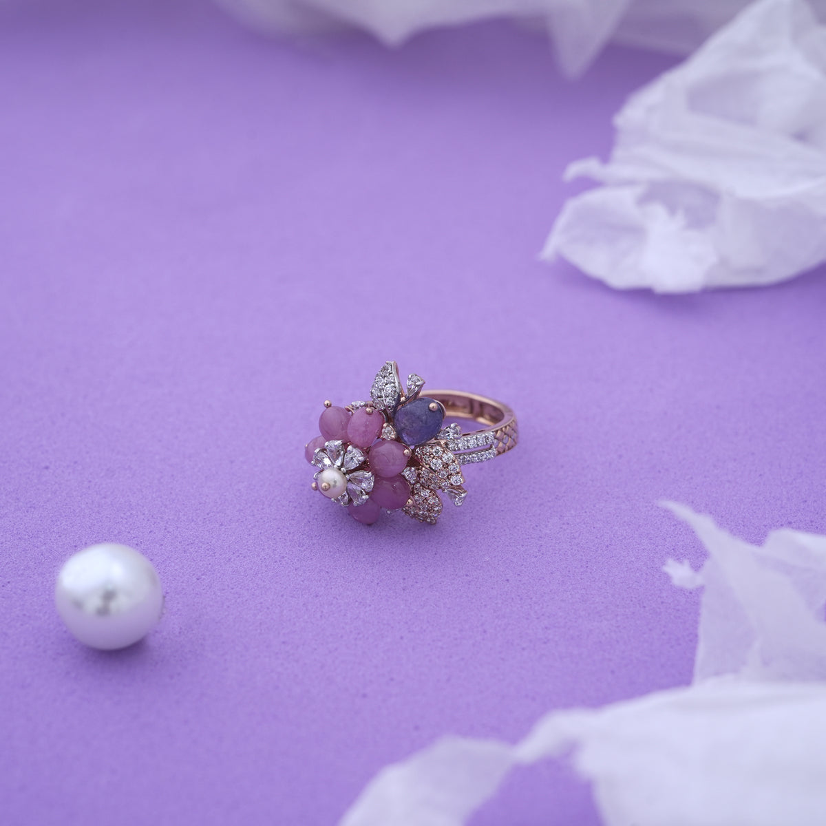 18k gold ring with multicolor cz stones