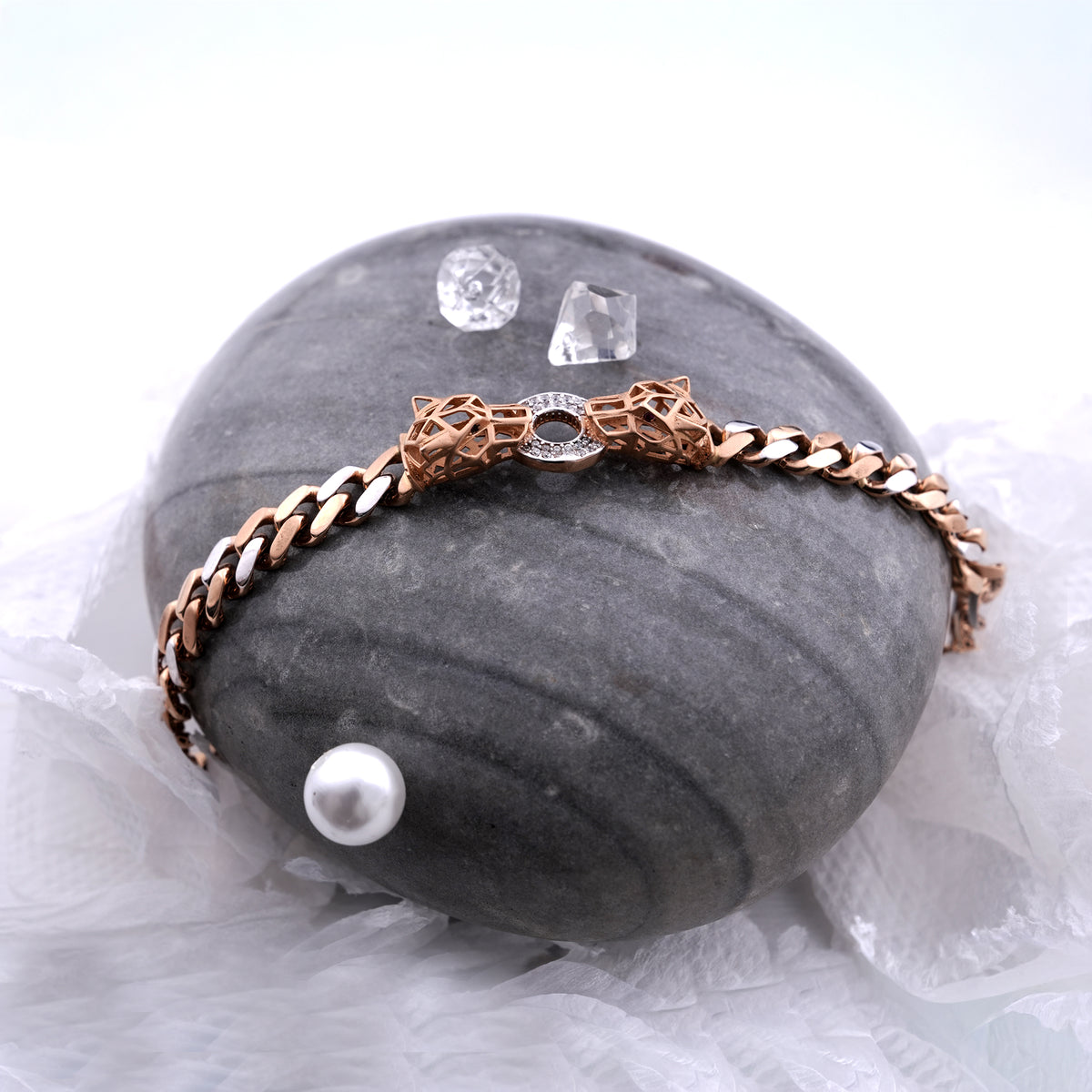 18k gold bracelet with cz stones