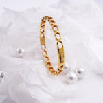 Load image into Gallery viewer, 9K Gold Bangle Caia