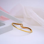 Load image into Gallery viewer, 9K Gold Bangle