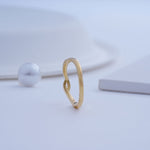 Load image into Gallery viewer, 9K Gold Ring Caia