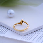 Load image into Gallery viewer, 9K Gold Ring Caia