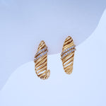 Load image into Gallery viewer, 9K Gold Stud Earrings Caia