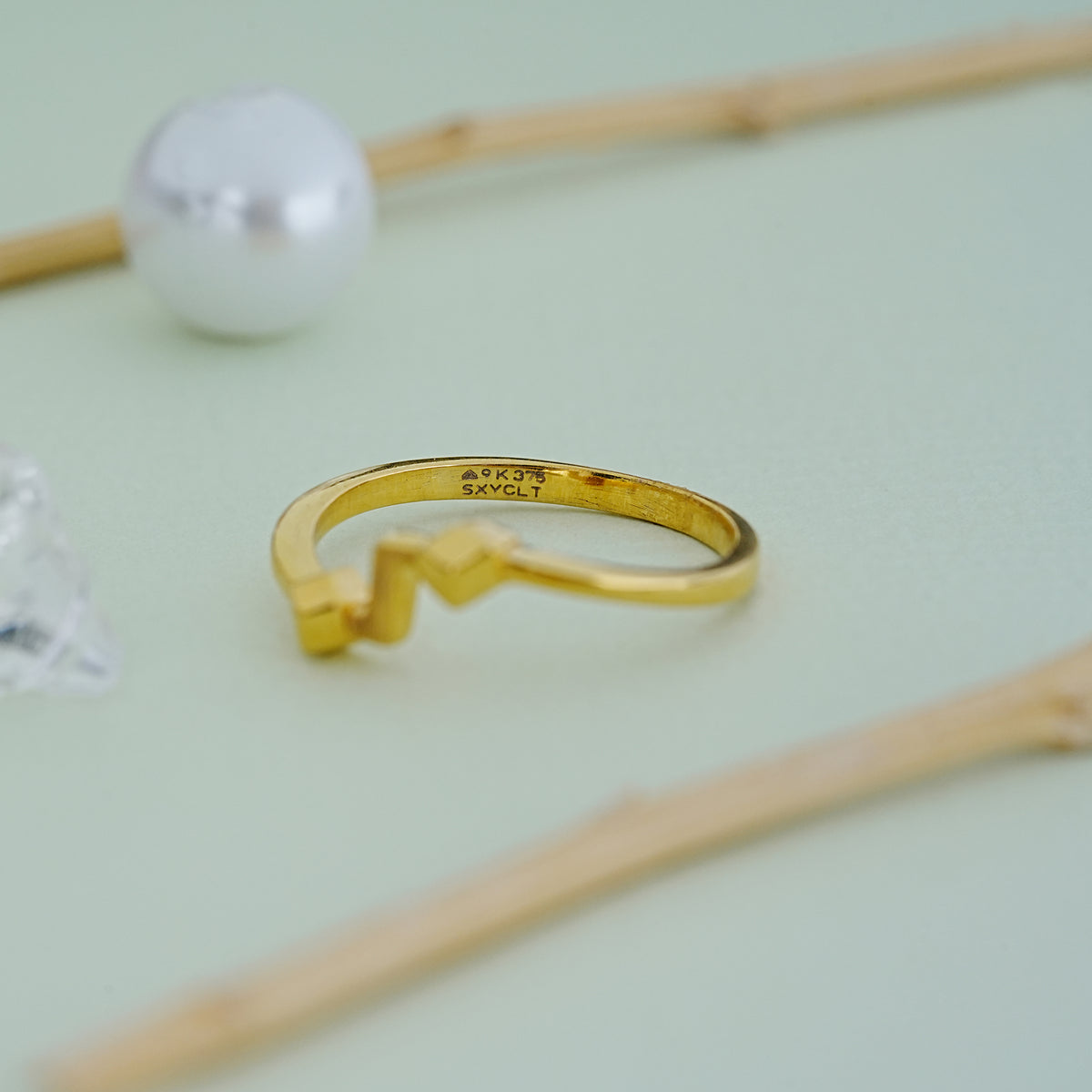 9k gold ring for office wear