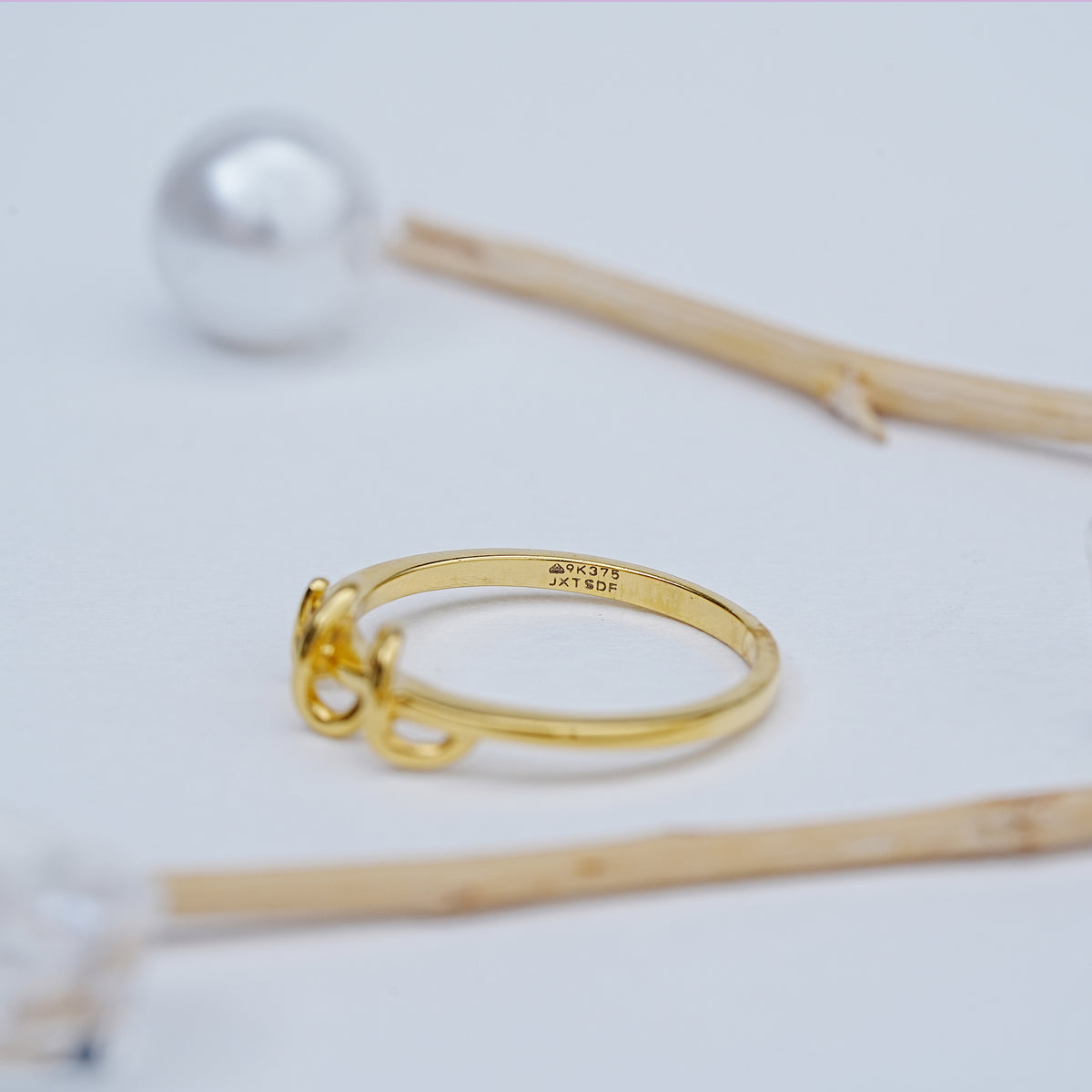 9k gold ring for office wear