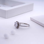Load image into Gallery viewer, 925 Silver Ring with Swarovski Stone