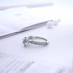 Load image into Gallery viewer, 925 Silver Ring with Swarovski Stone
