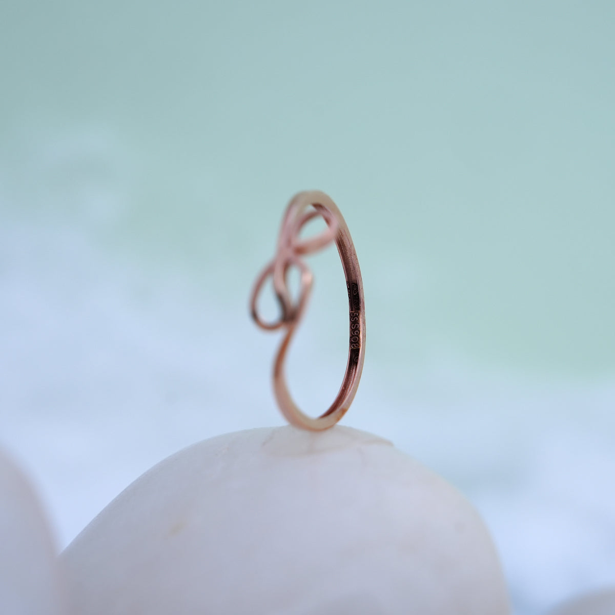 9k rose gold ring