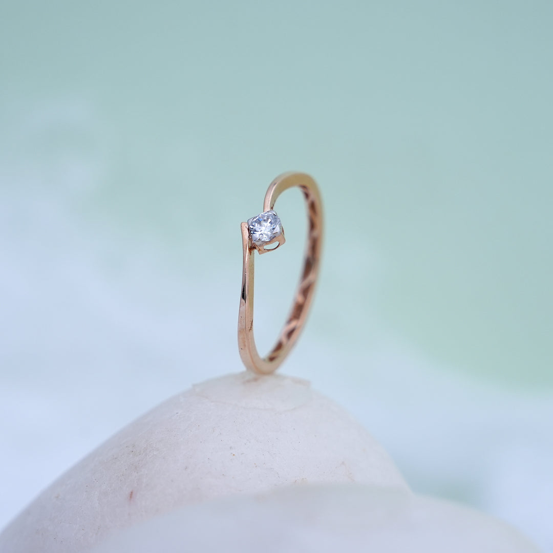 9K Rose Gold Ring with CZ Stones