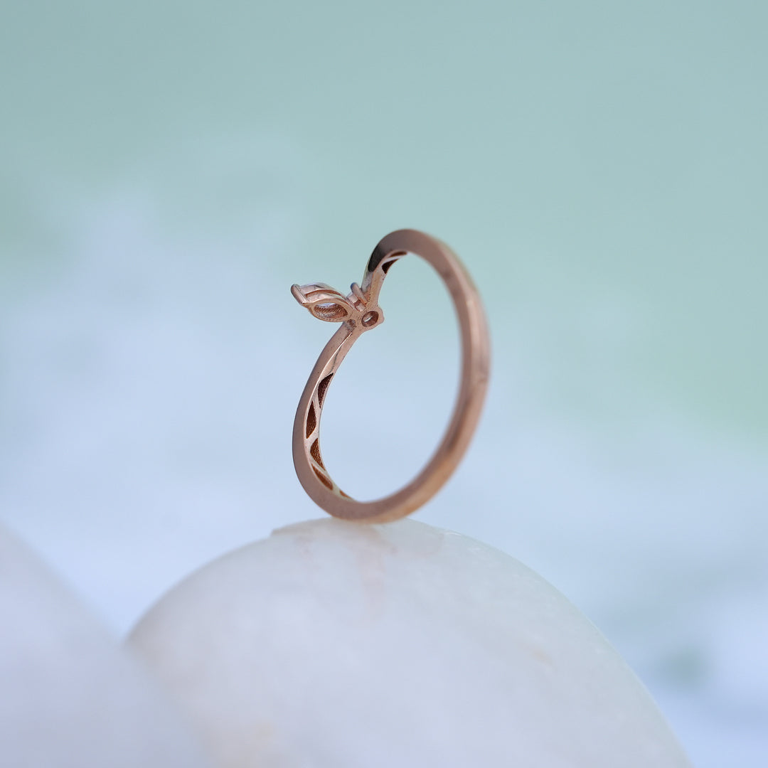 9K Rose Gold Ring with CZ Stones
