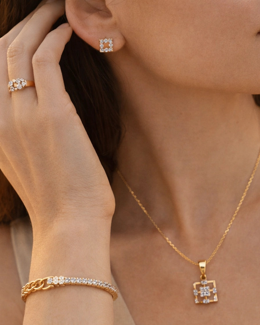 Caia 14kt gold minimal homepage mobile banner 3