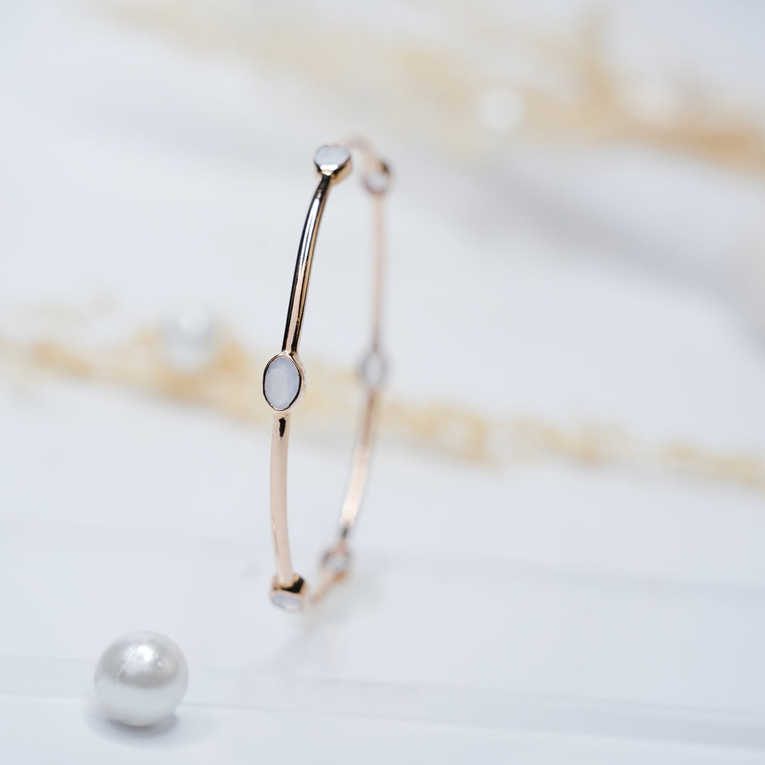 18K Gold Bangle for Everyday Wear