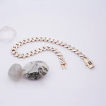 Load image into Gallery viewer, 18K Timeless Gold Bracelet for Everyday Wear
