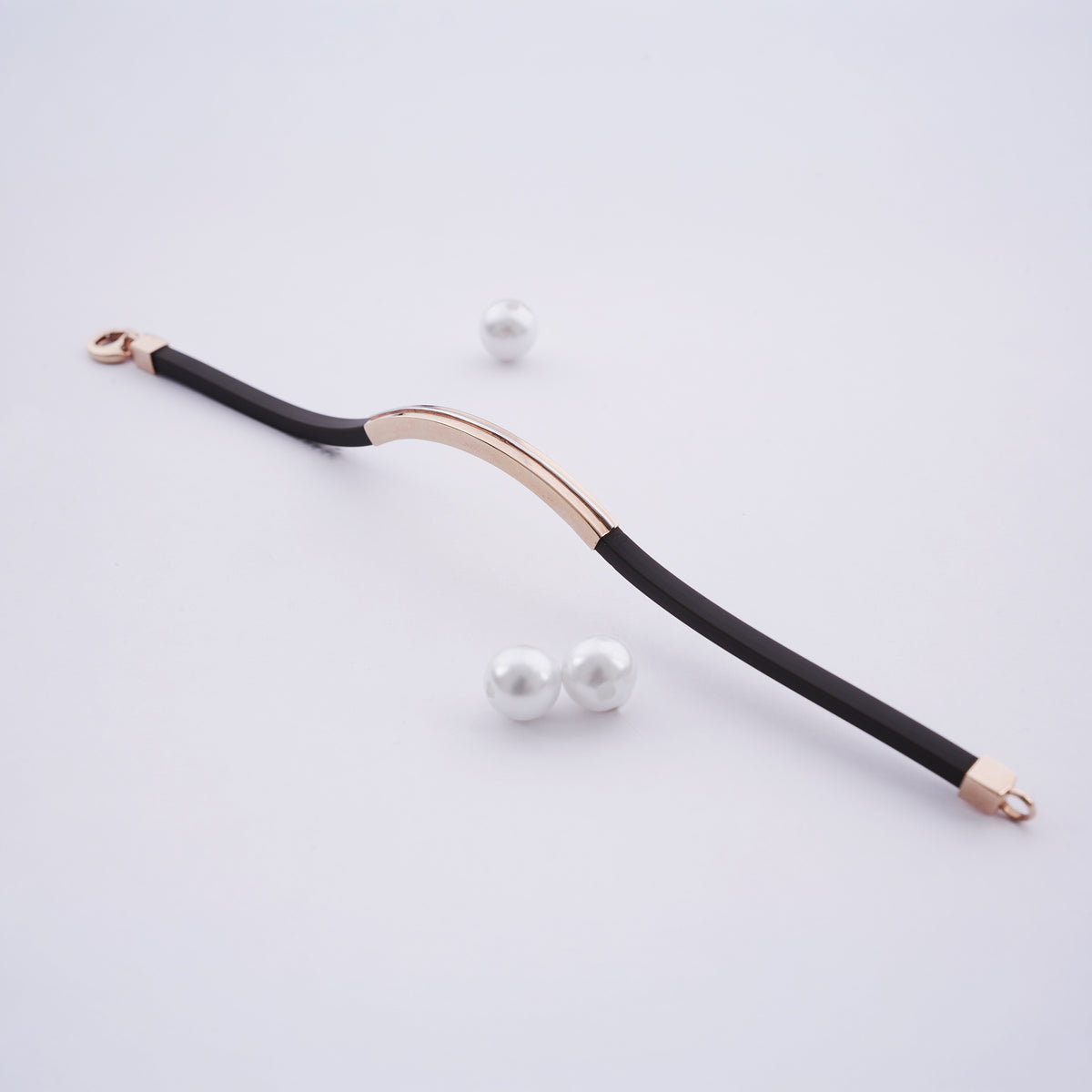 18k gold bracelet for everyday wear