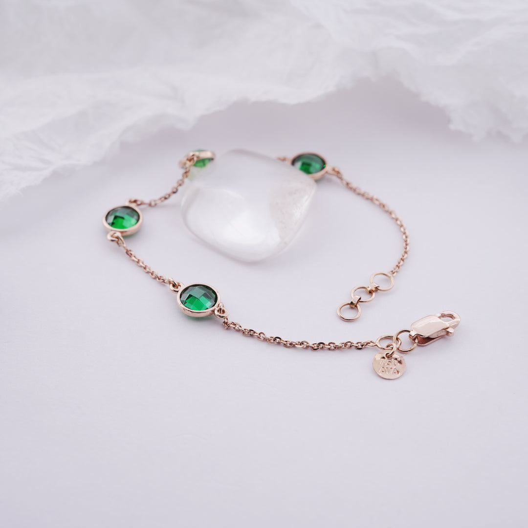 18K Gold Bracelet with Green Stones