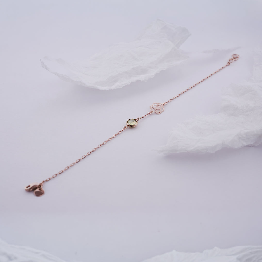 18K Gold Bracelet with Pastel Green Stone