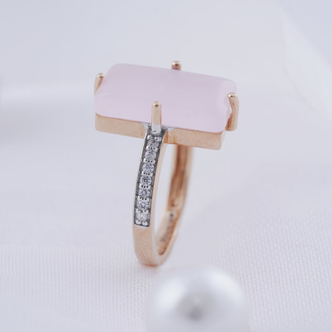 18K Gold Ring with CZ Stones