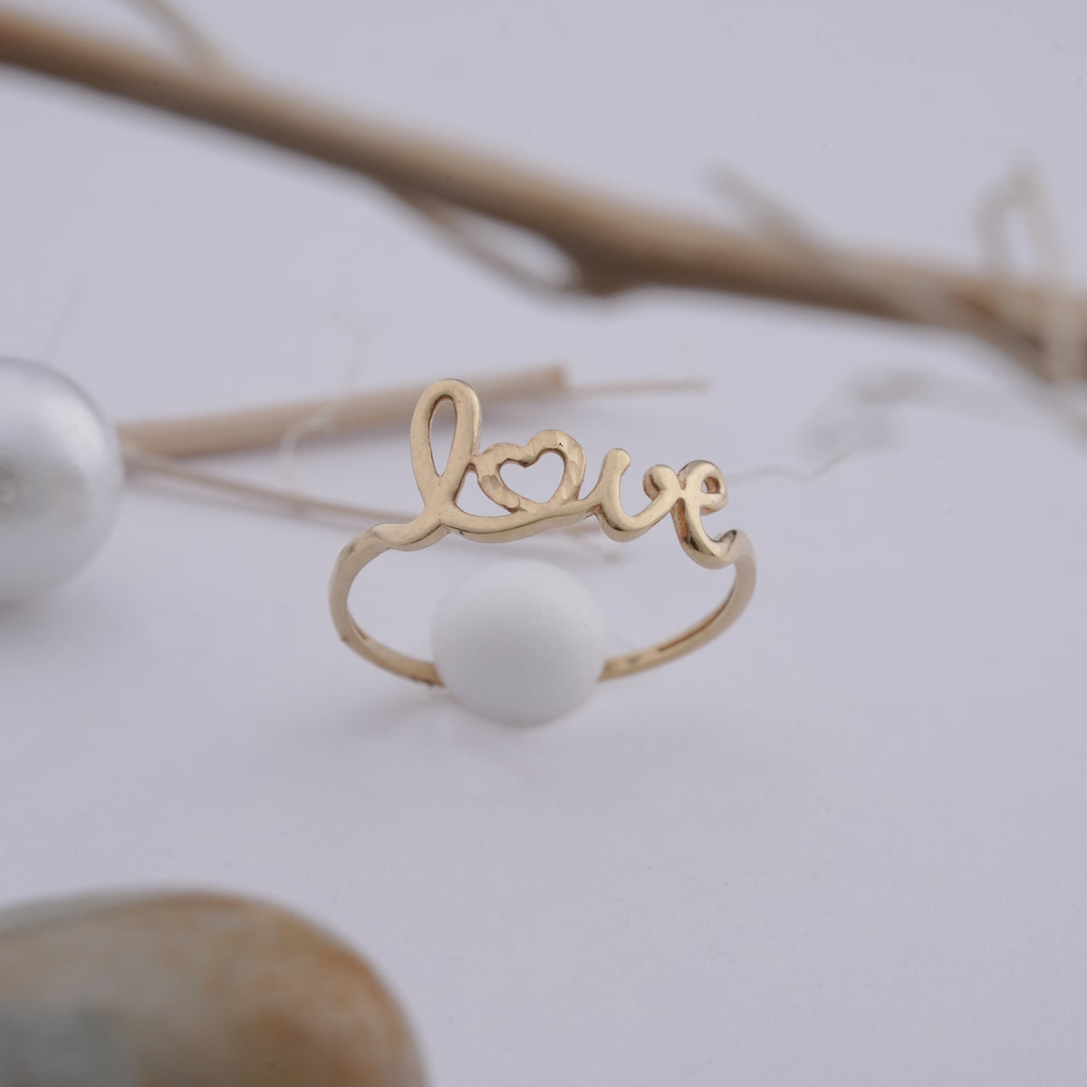 18k timeless gold ring with heart & love