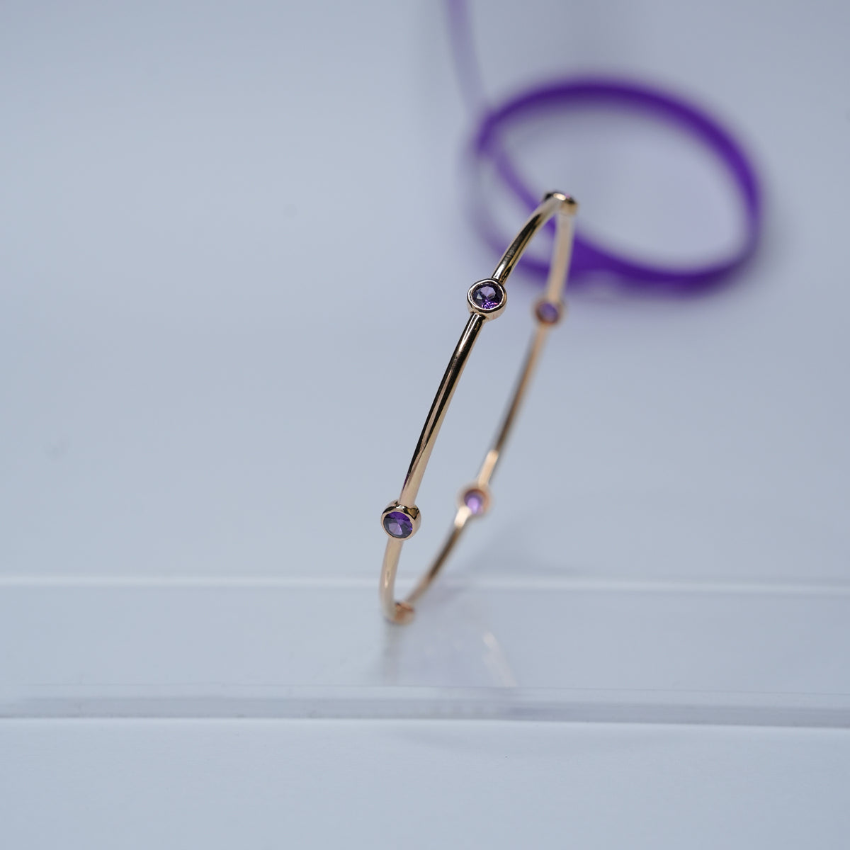 18k gold bangle with purple stones (single bangle only available now )