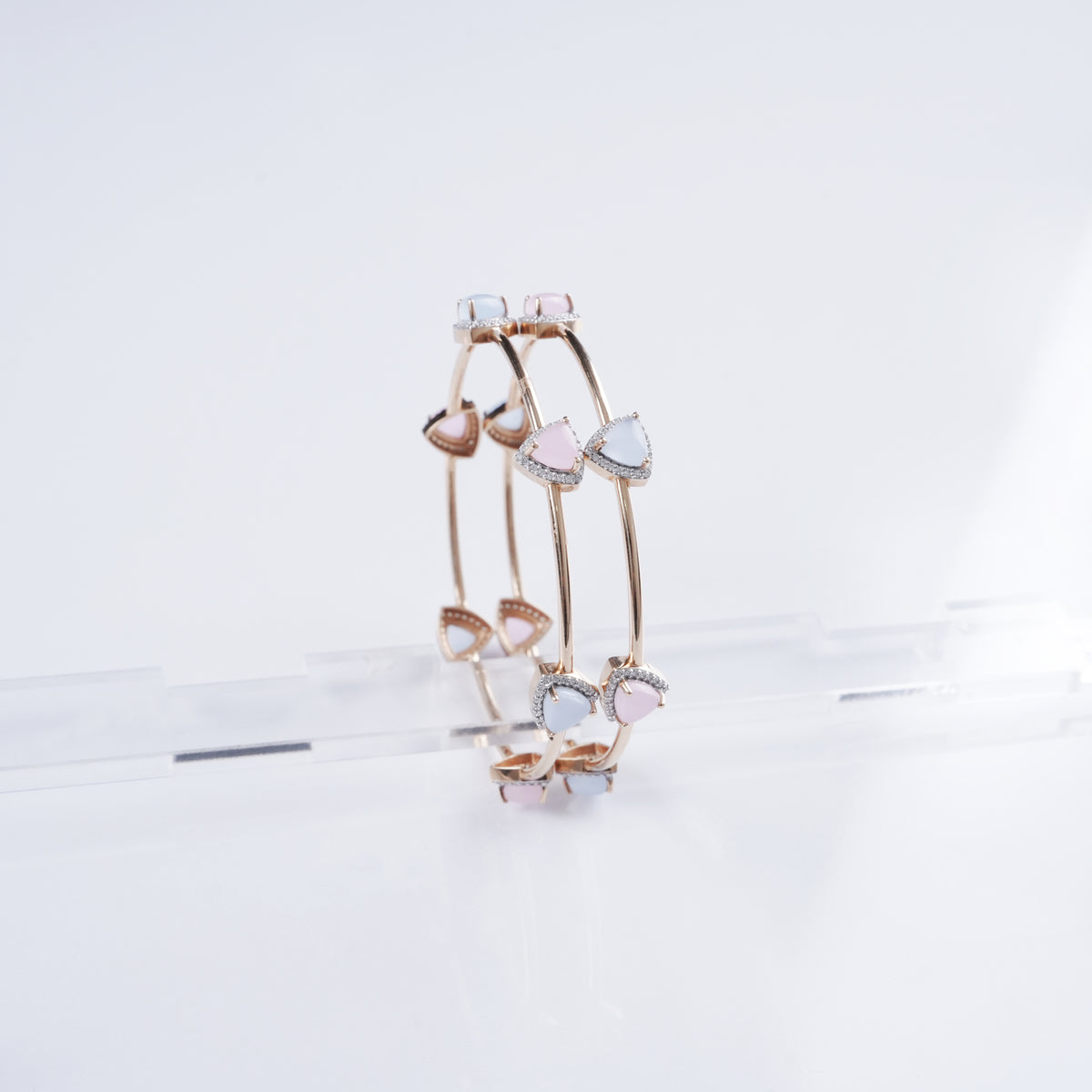 18k gold bangle with cz stones ( single bangle only available now )