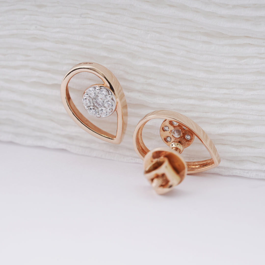 18K Gold Stud Earrings for Everyday Wear