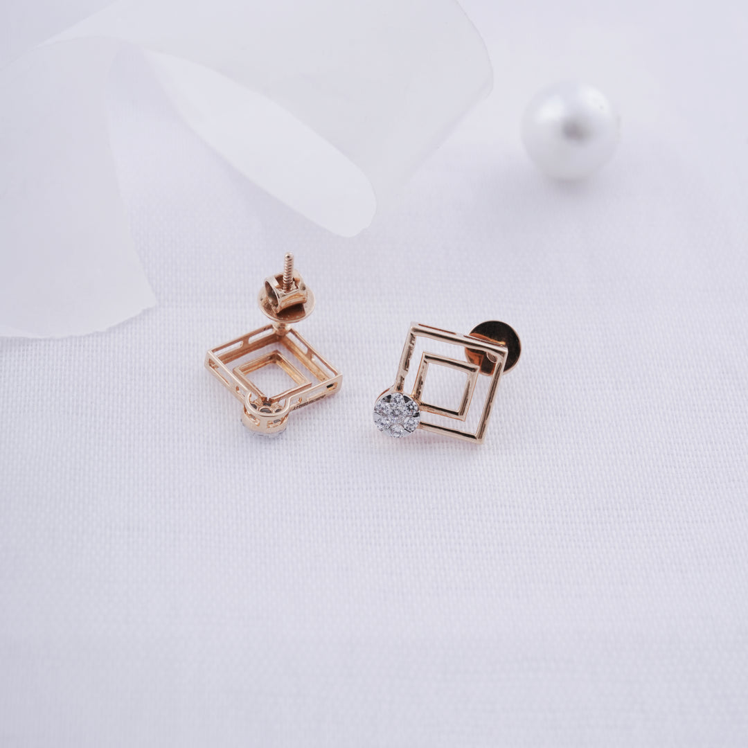 18K Gold Stud Earrings for Everyday Wear