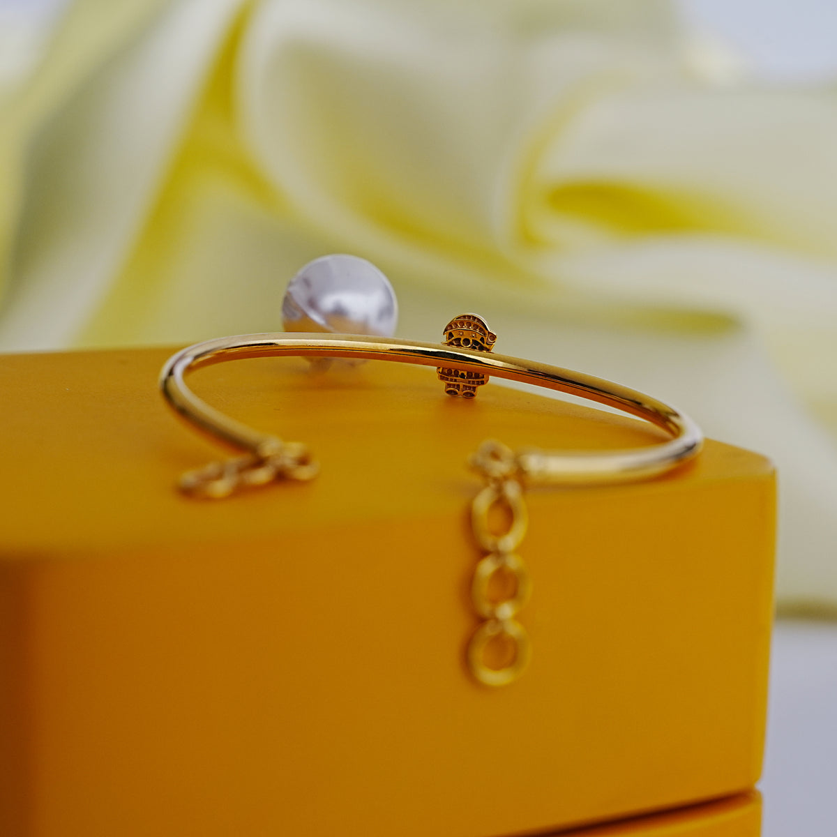 9k gold baby bangle for kids