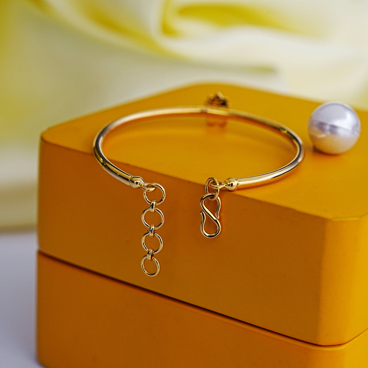 9k gold baby bangle for kids