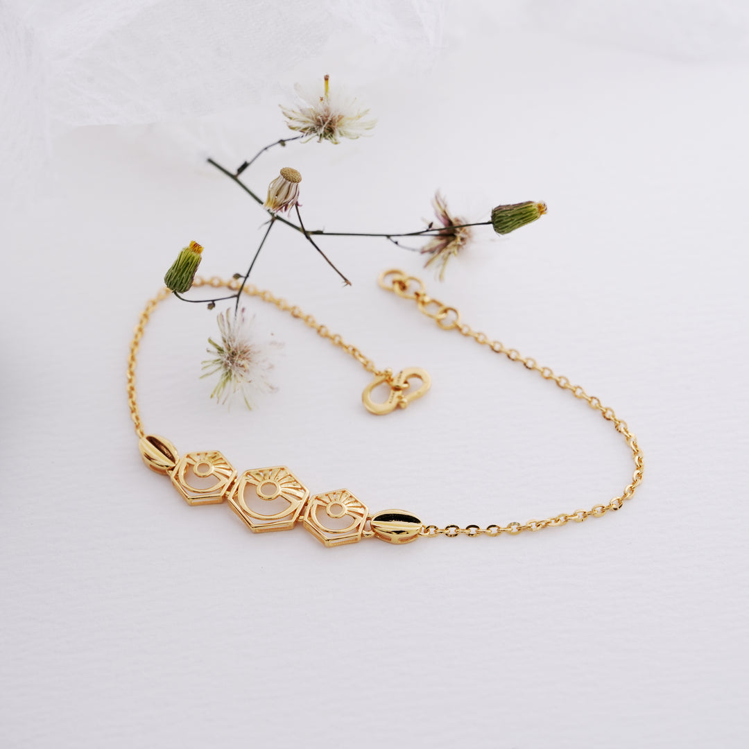 9K Gold Bracelet for Office Wear
