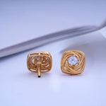 Load image into Gallery viewer, 9K Gold Stud Earrings Caia
