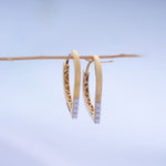 Load image into Gallery viewer, 9K Gold Stud Earrings Caia

