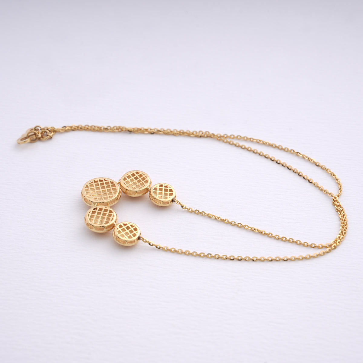 9k gold necklace