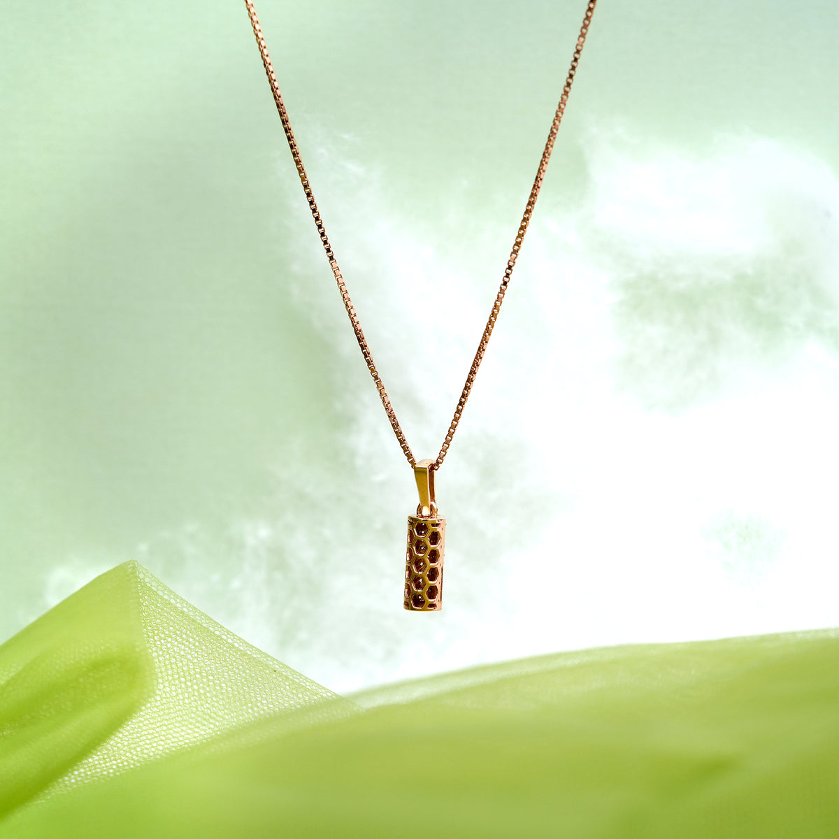 9k rose gold pendant necklace with cz stones
