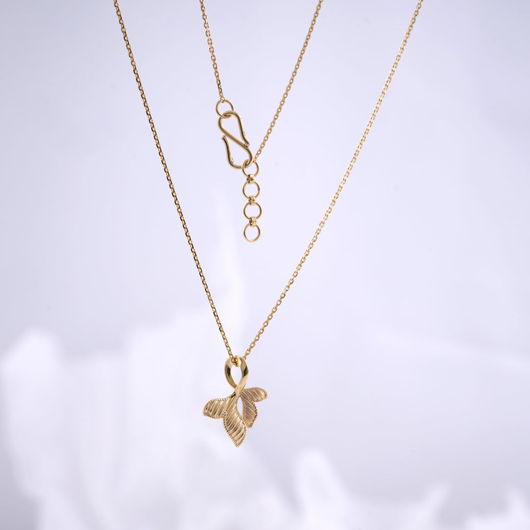 9K Gold Pendant Necklace