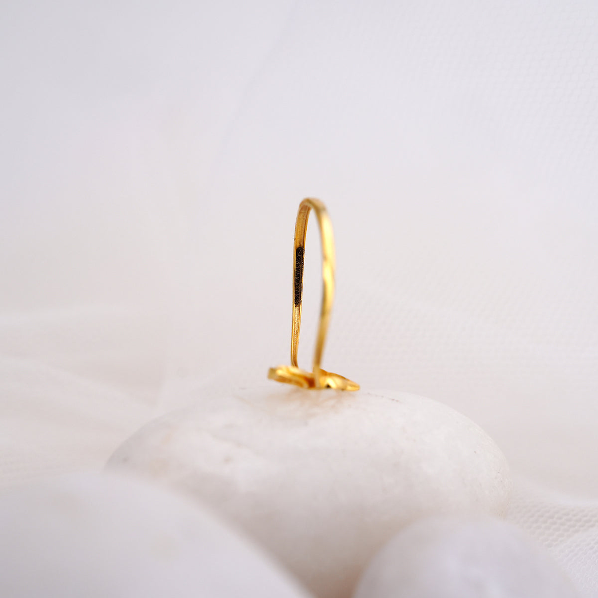 9k gold floral ring