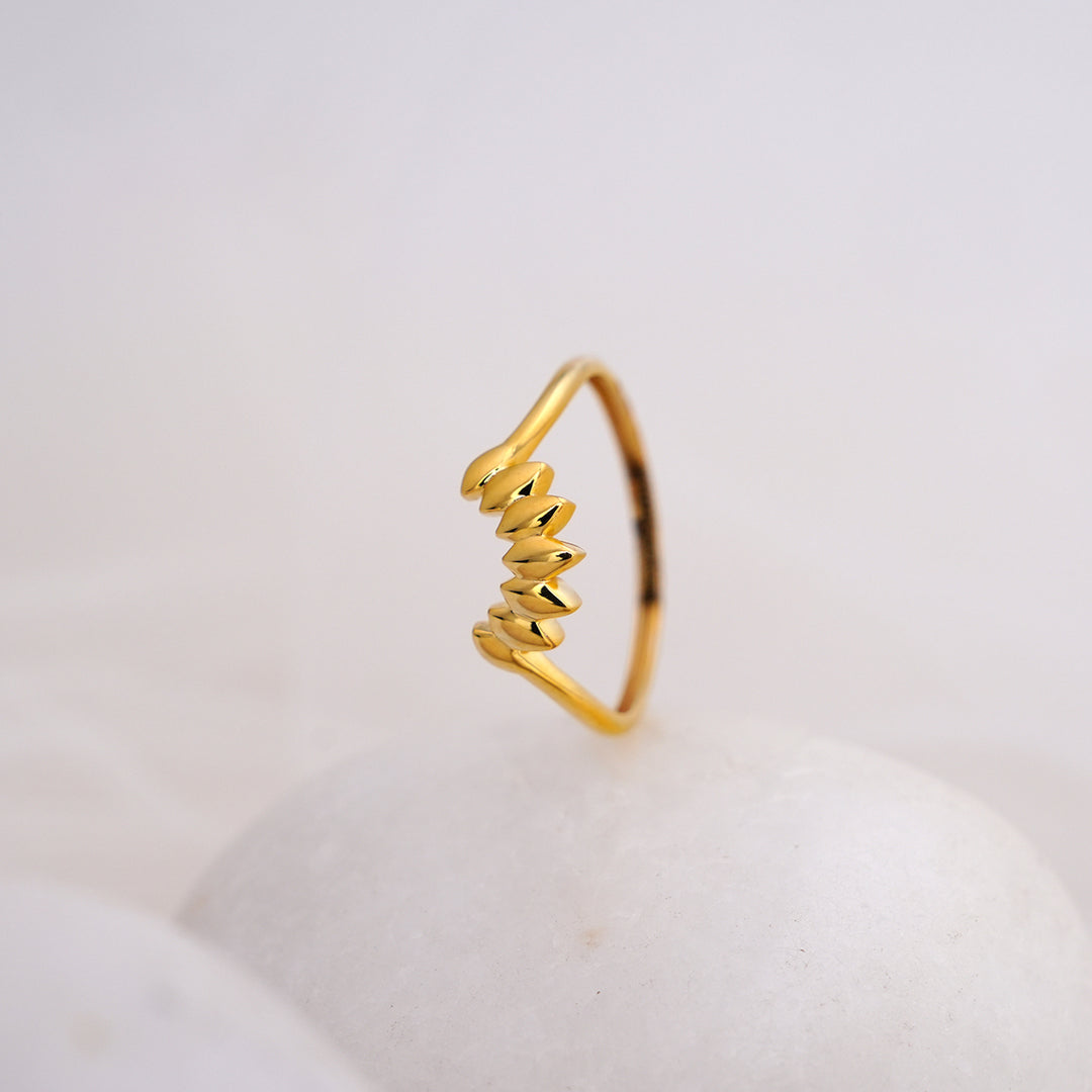 9K Gold Floral Ring