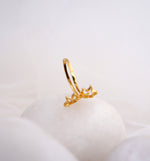 Load image into Gallery viewer, 9K Gold Floral Ring
