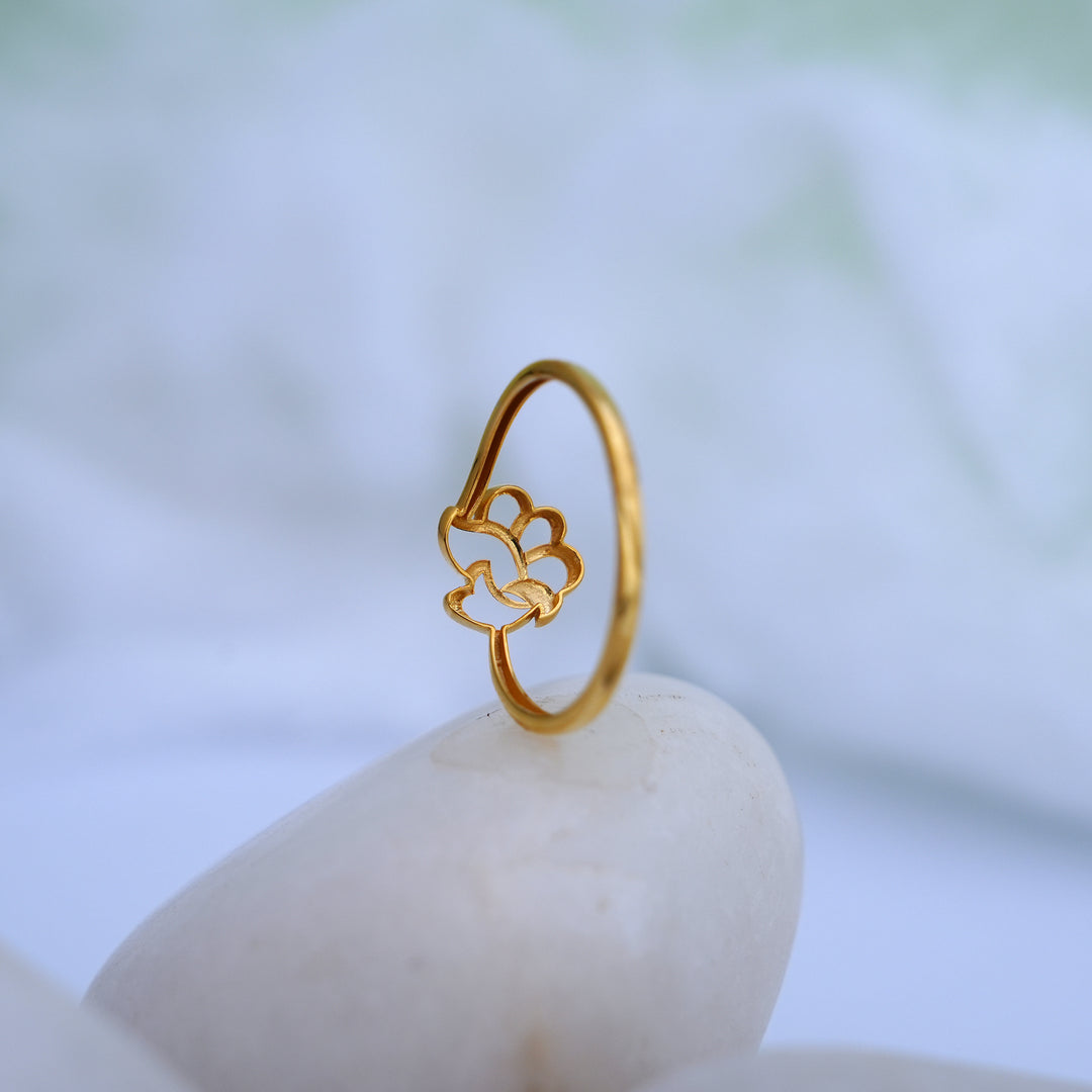 9K Gold Floral Ring