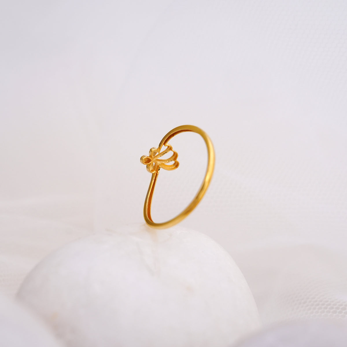 9k gold floral ring