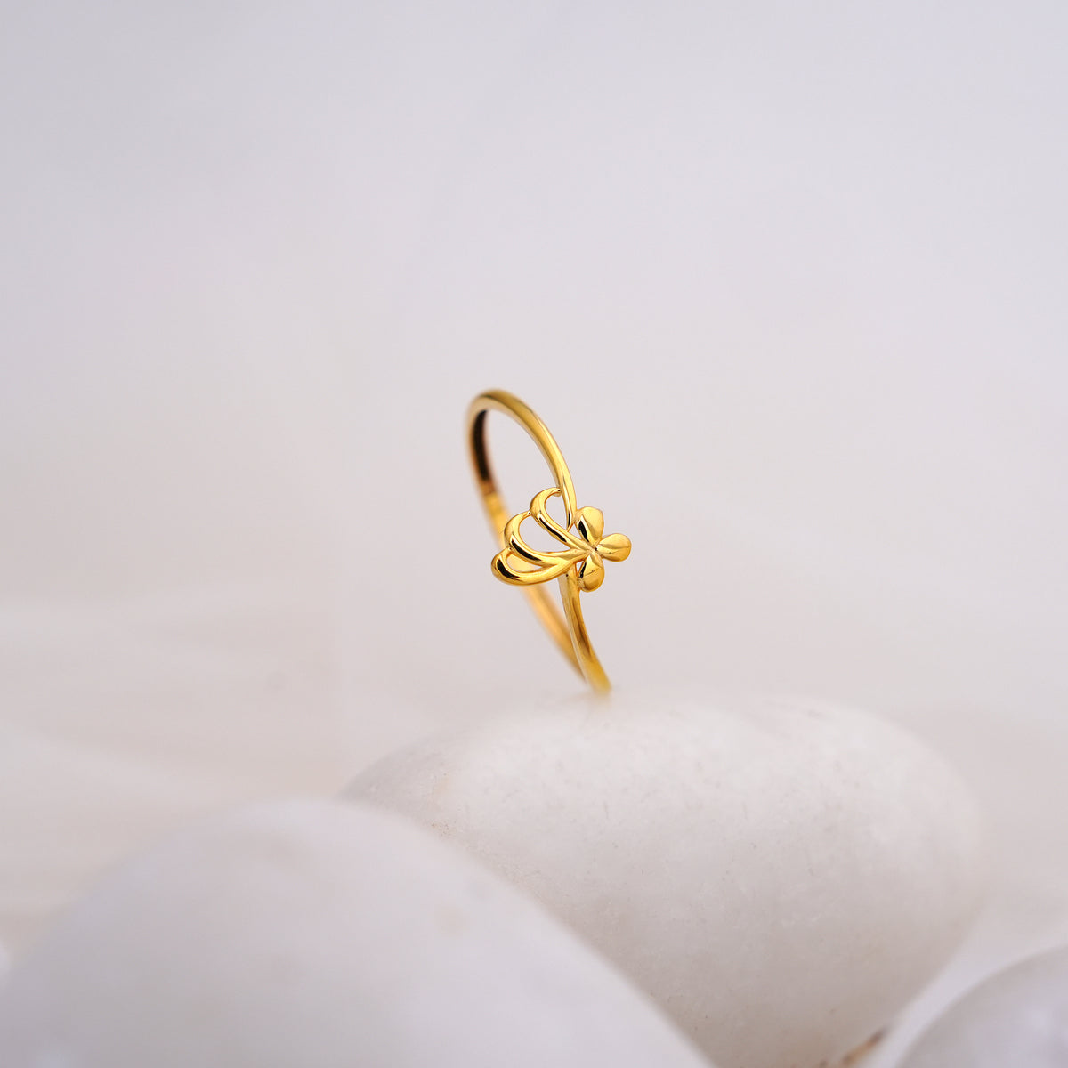 9k gold floral ring