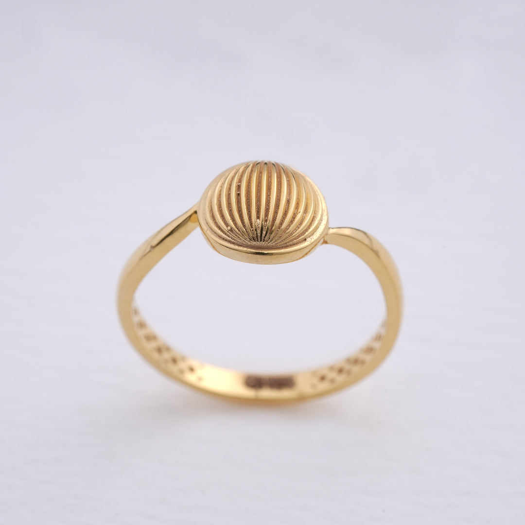 9K Gold Ring
