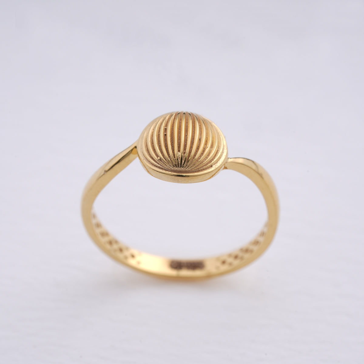 Caia 9k ca1rg9w093 ring women hero