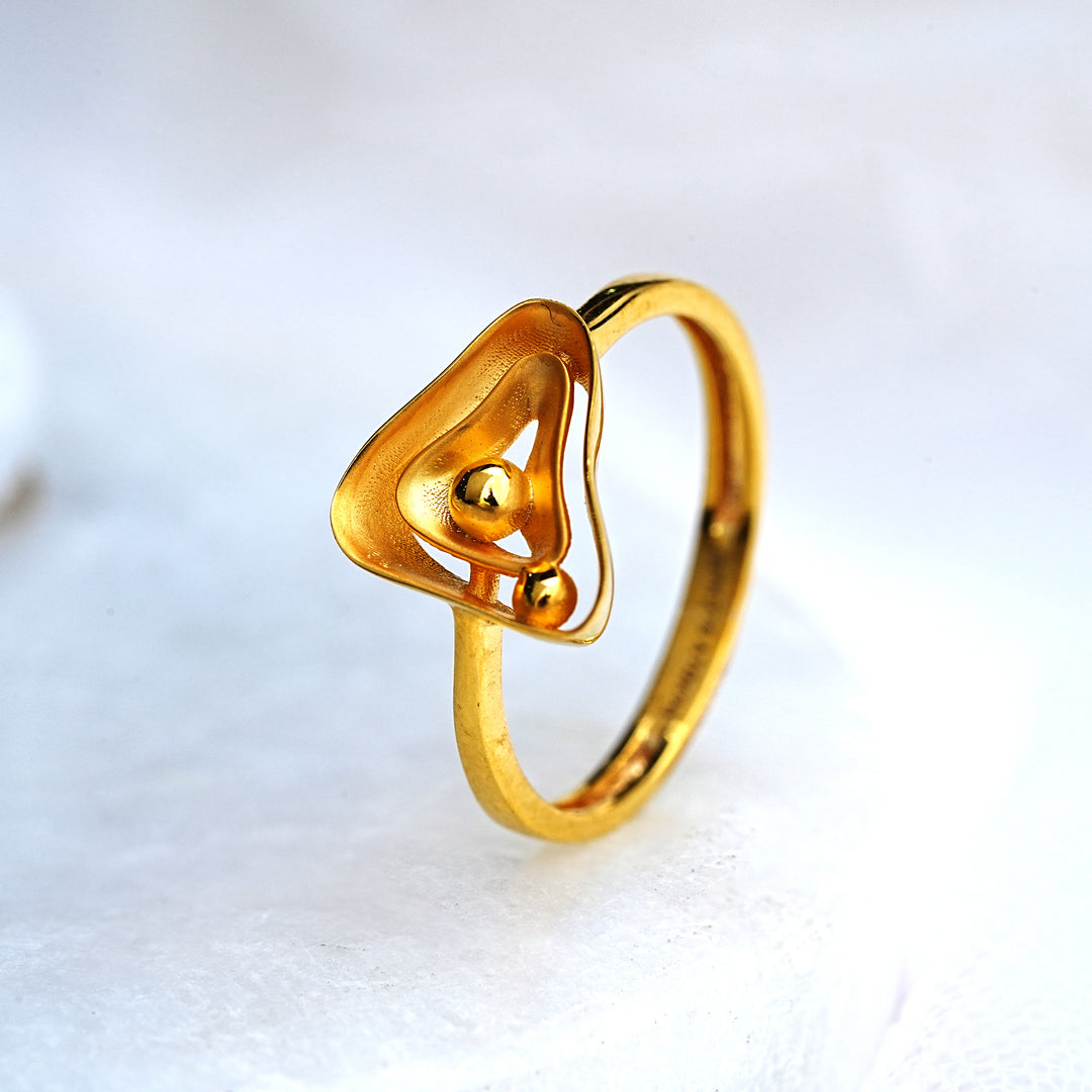 9K Gold Ring for Office Wear