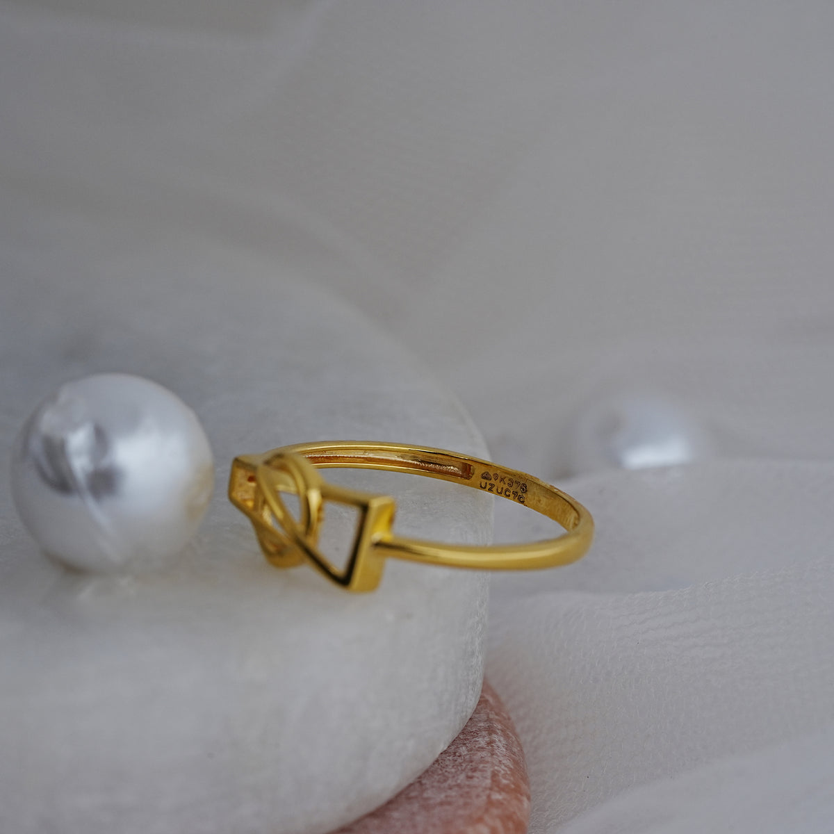 9k gold ring for daily wear, office wear