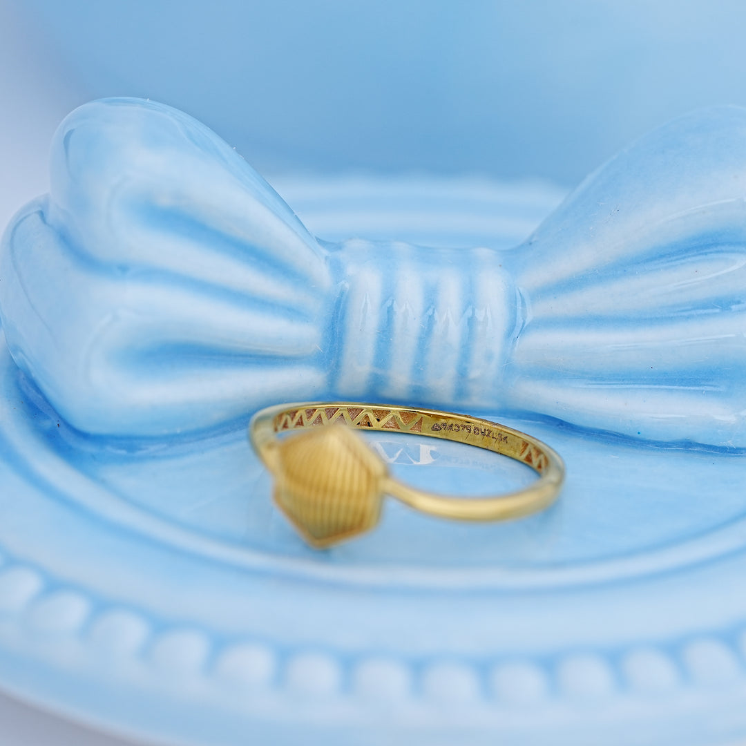 9K Gold Ring for Office Wear