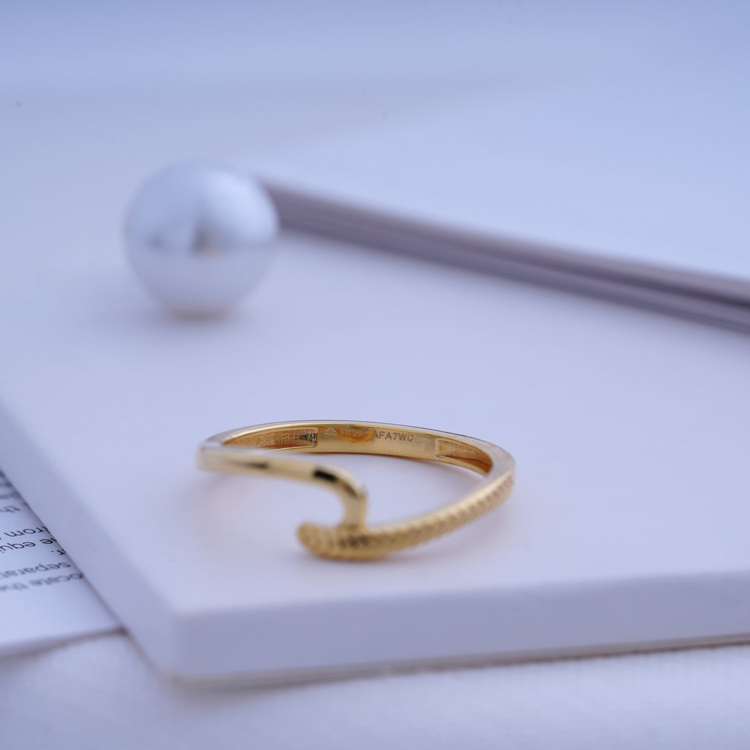 9K Gold Ring