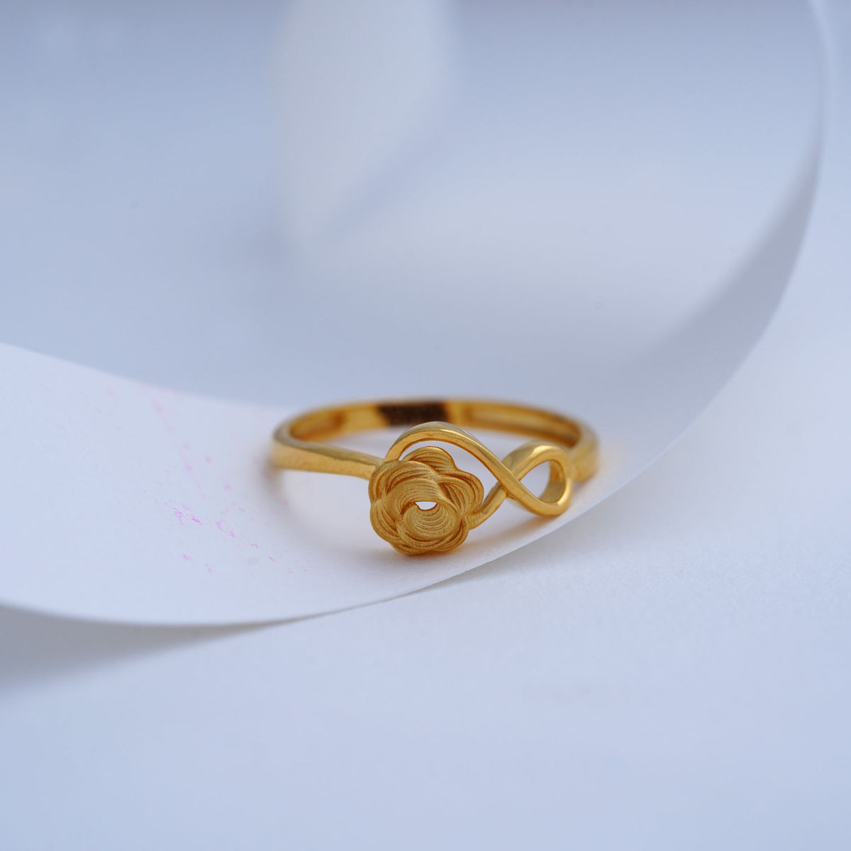 9k gold ring caia