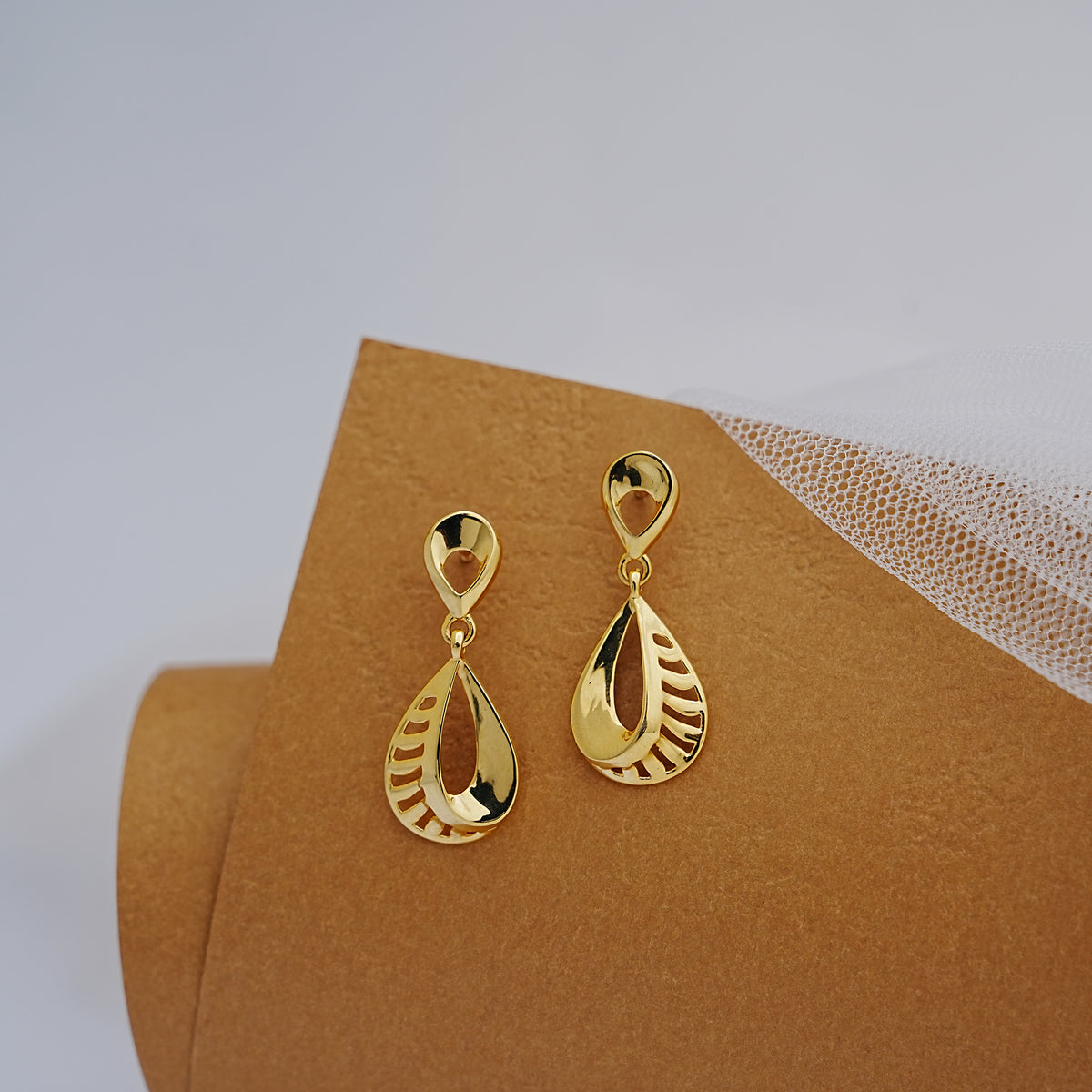9k gold drop earrings for daily wear, office wear