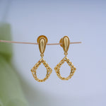 Load image into Gallery viewer, 9K Gold Drop Earrings
