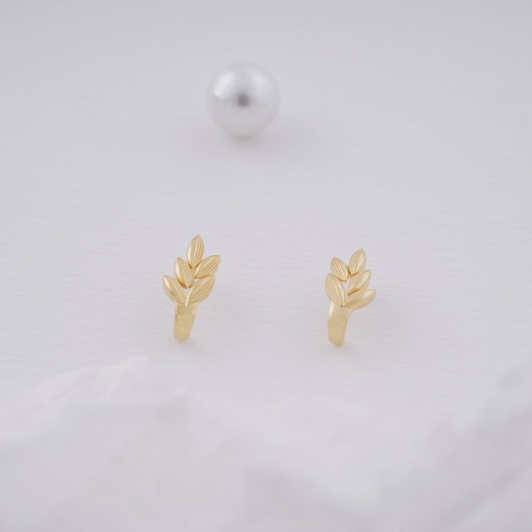 9K Gold Stud Earrings